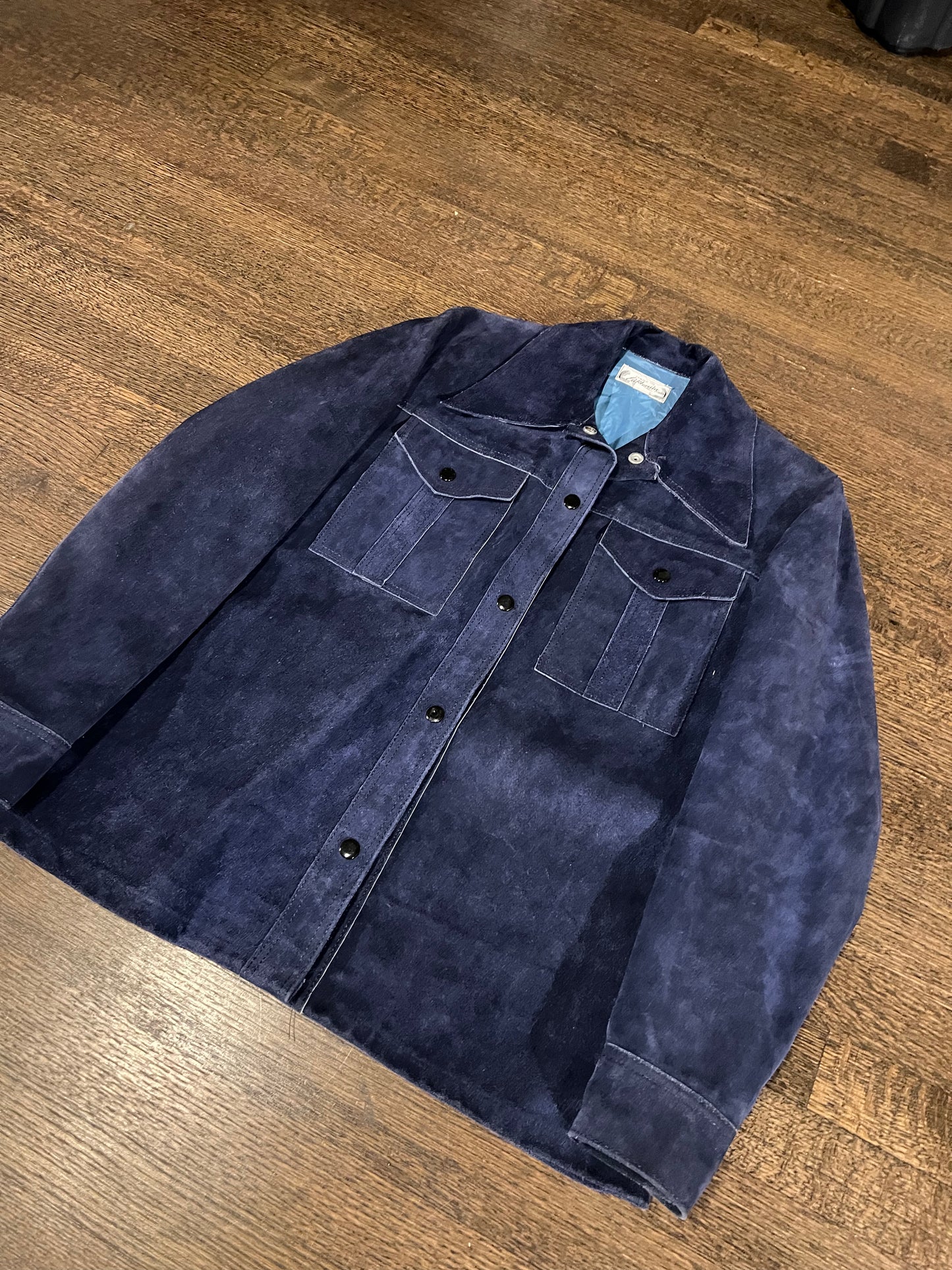 1970s Made in California Blue Suede Snap Button Western Style Dagger Collar Vintage Suede Jacket