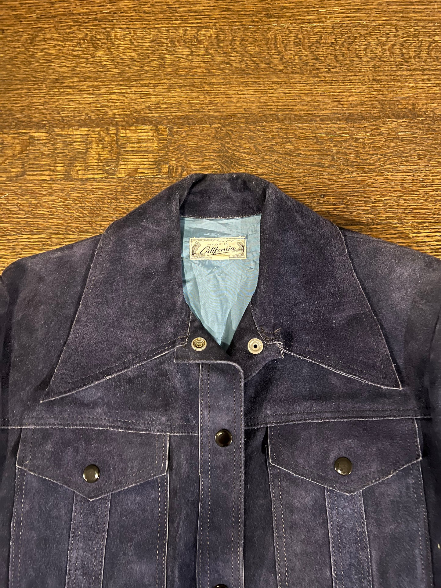 1970s Made in California Blue Suede Snap Button Western Style Dagger Collar Vintage Suede Jacket