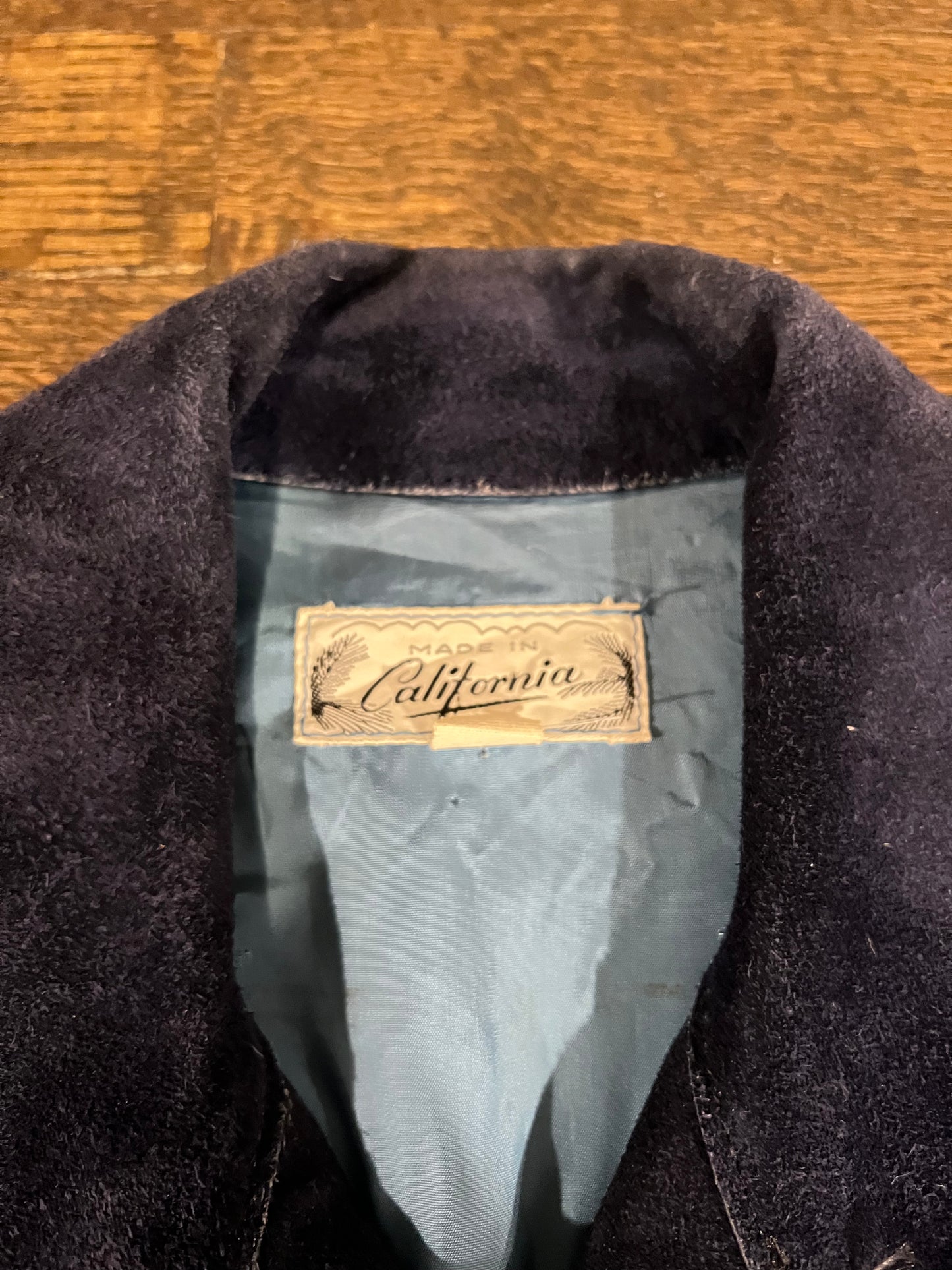 1970s Made in California Blue Suede Snap Button Western Style Dagger Collar Vintage Suede Jacket