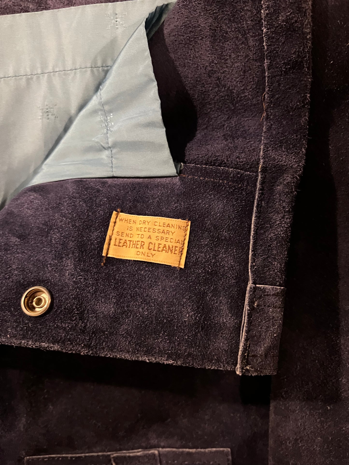 1970s Made in California Blue Suede Snap Button Western Style Dagger Collar Vintage Suede Jacket
